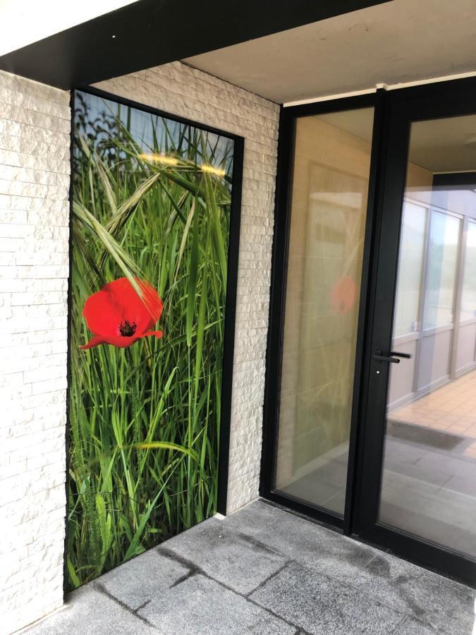 Klaproos - Modern Appartement Op Zeedijk Nieuwpoort Zewnętrze zdjęcie